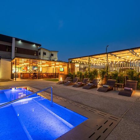 Eden Gardens Hotel Άκρα Εξωτερικό φωτογραφία