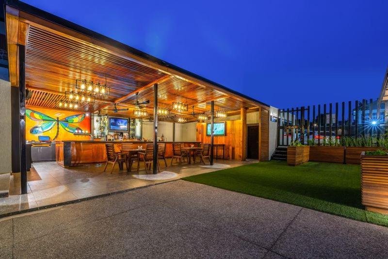 Eden Gardens Hotel Άκρα Εξωτερικό φωτογραφία